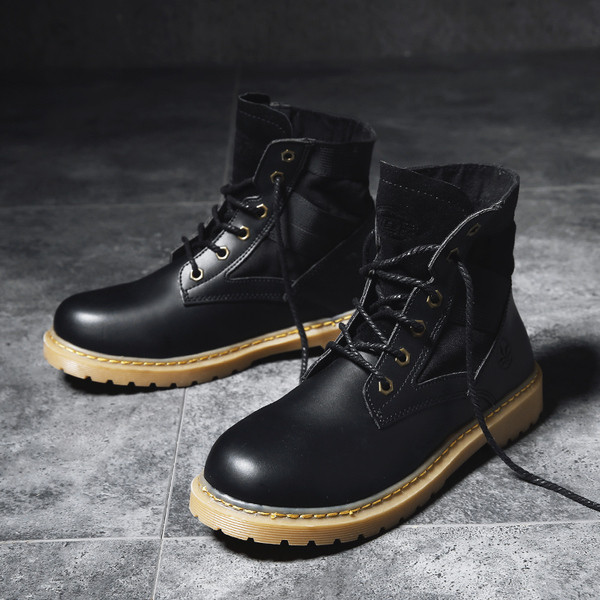 Stílusos férfi csizma fűzős két színben