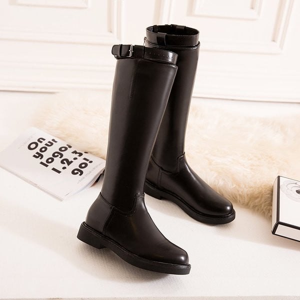 Eko bőrből készült alkalmi női csizma fekete színben