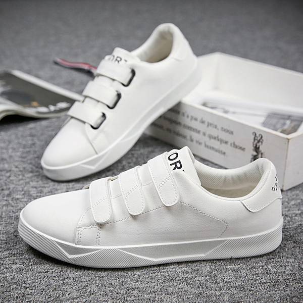 Három színben matricás férfi tornacipő