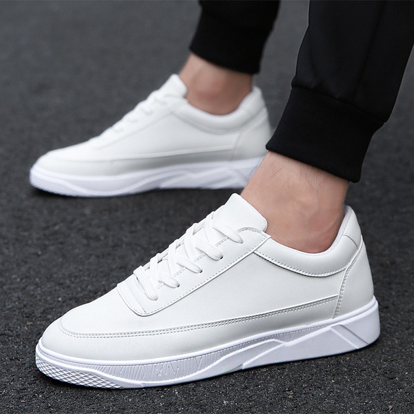 Modern férfi tornacipő fűzős három színben