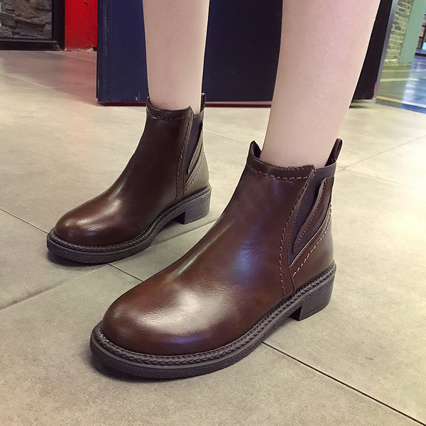 Női alkalmi csizma eko bőrből fekete és barna színben