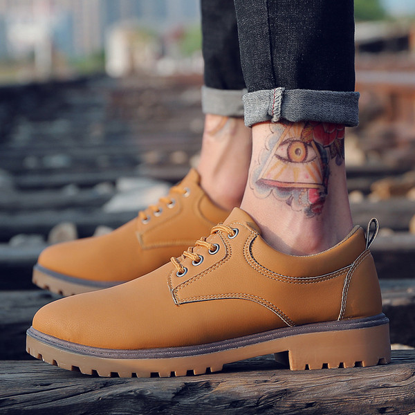 Stílusos férfi csizma eko bőrből három színben