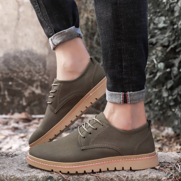 Öko bőrből készült modern férfi cipő két színben