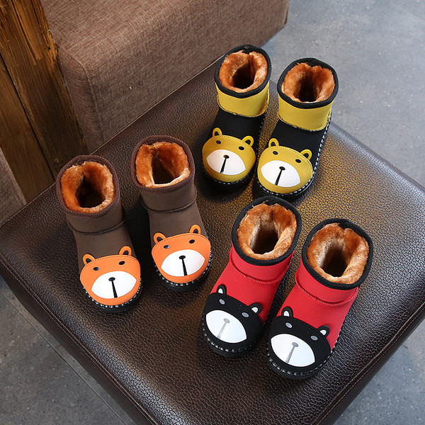 Alkalmi gyerekcsizma lányoknak és fiúknak 3D elemmel több színben