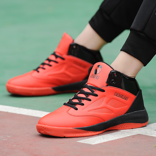 Alkalmi férfi tornacipő több színben