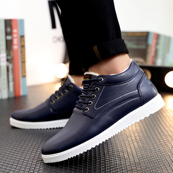 Aktuális férfi cipő puha műbőr béléssel, három színben