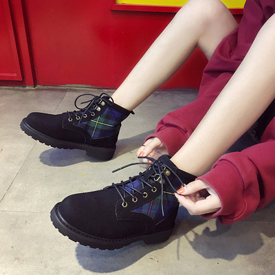 Γυναικείες casual μπότες με  δεσμούς σε κίτρινο και μαύρο χρώμα
