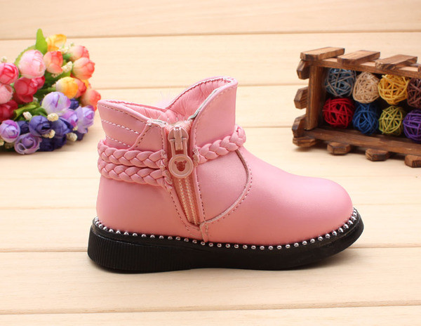 Modern gyerekcsizma lányoknak fém elemmel és pehellyel több színben