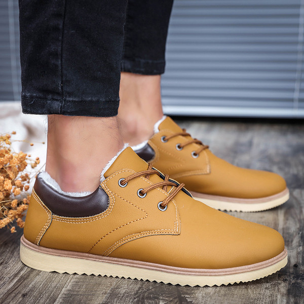 Sportos és elegáns férfi csizma puha béléssel, három színben