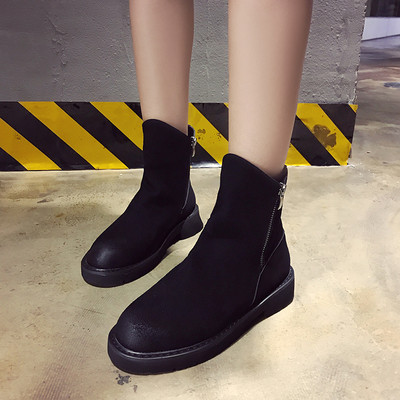 Μοντέρνες γυναικείες μπότες σε τρία χρώματα - στρογγυλεμένο μοτίβο