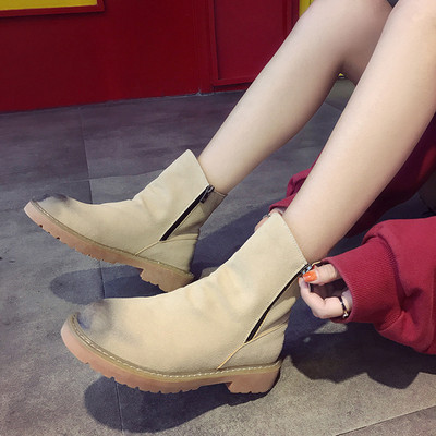 Μοντέρνες γυναικείες μπότες σε τρία χρώματα - στρογγυλεμένο μοτίβο