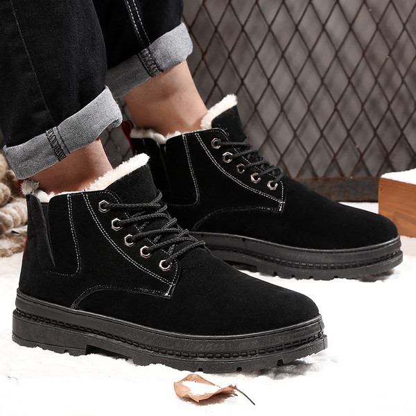 Öko velúrból készült modern férfi csizma, puha bevonattal, négy színben