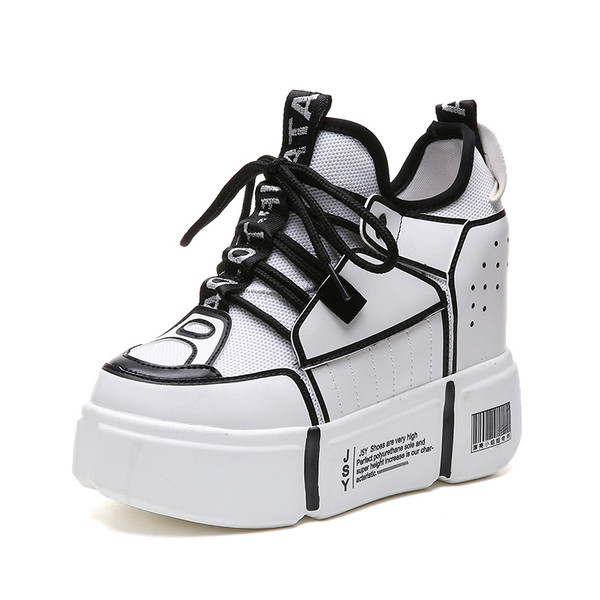 Modern női tornacipő színes elemekkel