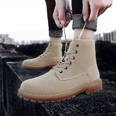 Alkalmi férfi csizma durva talppal, két színben