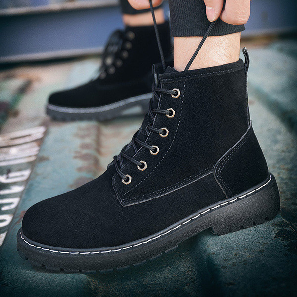 Alkalmi férfi csizma durva talppal, két színben