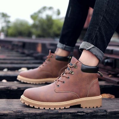 Κομψές ανδρικές μπότες  ε τρία χρώματα