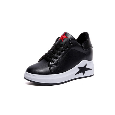 Γυναικεία κομψά αθλητικά παπούτσια με κεντήματα