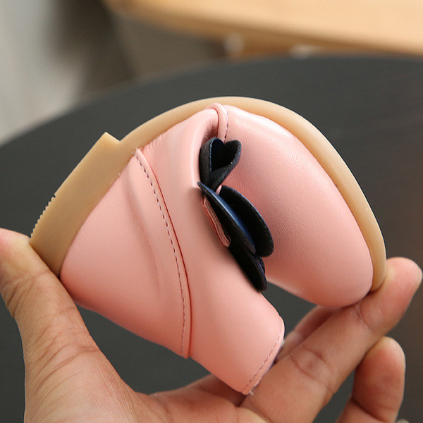 Modern gyerekcsizma lányoknak 3D elemmel, két színben