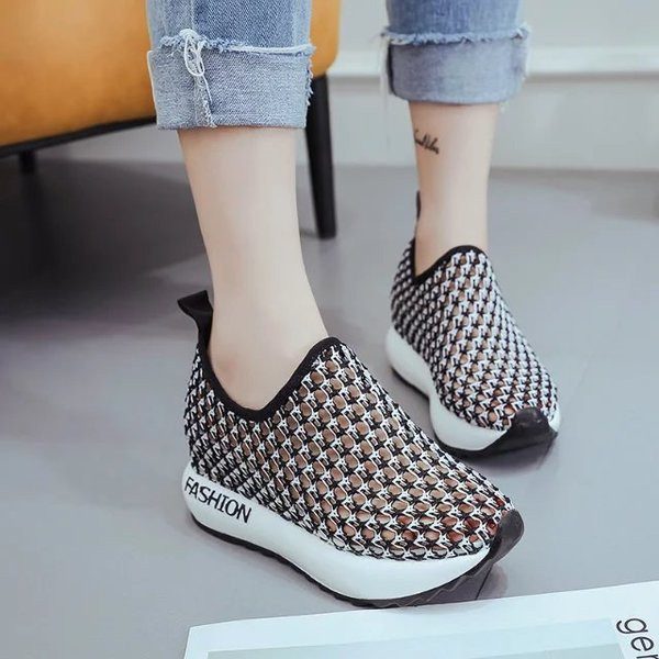 Modern női necces tornacipő