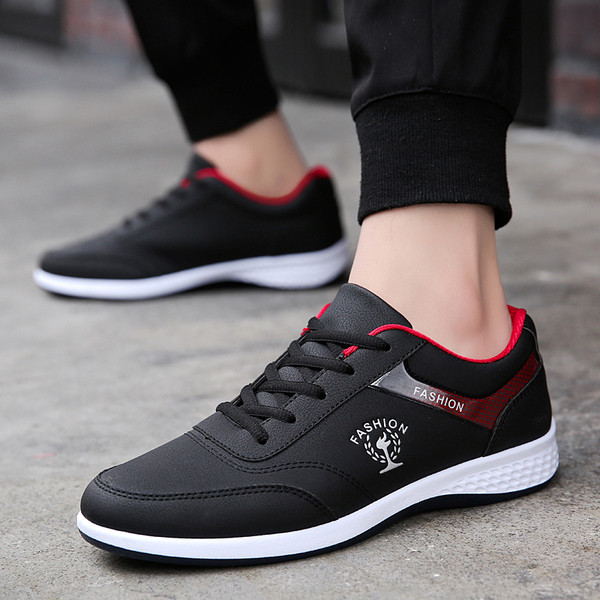 Adidași pentru bărbați - trei modele