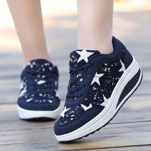 Αθλητικά γυναικεία  παπούτσια με εκτύπωση