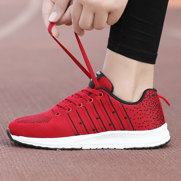 Női tornacipő négy színben