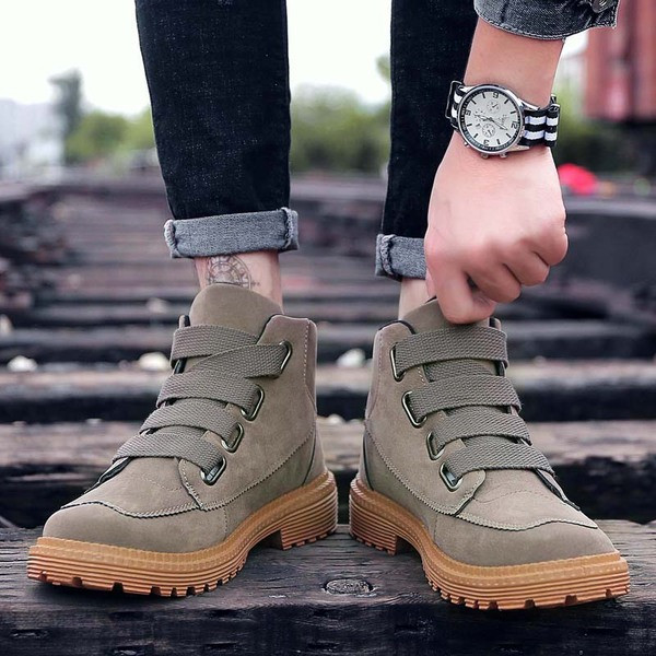 Alkalmi férfi cipőmodell két színben