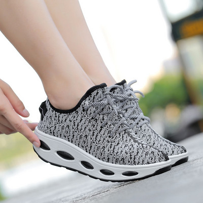 Női alkalmi tornacipő több színben, fűzővel