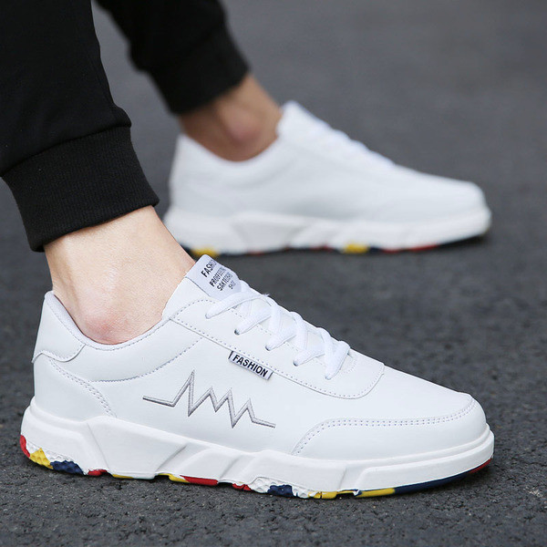 Sportos és elegáns tornacipő négy színben, férfiaknak és nőknek egyaránt