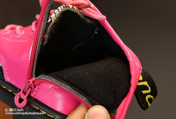 Modern gyerekcsizma lányoknak színes rátéttel