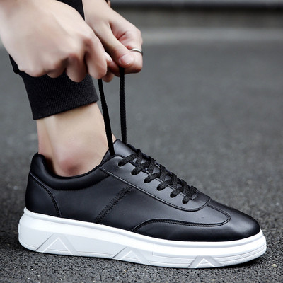 Ανδρικά αθλητικά πάνινα παπούτσια σε διάφορα μοντέλα