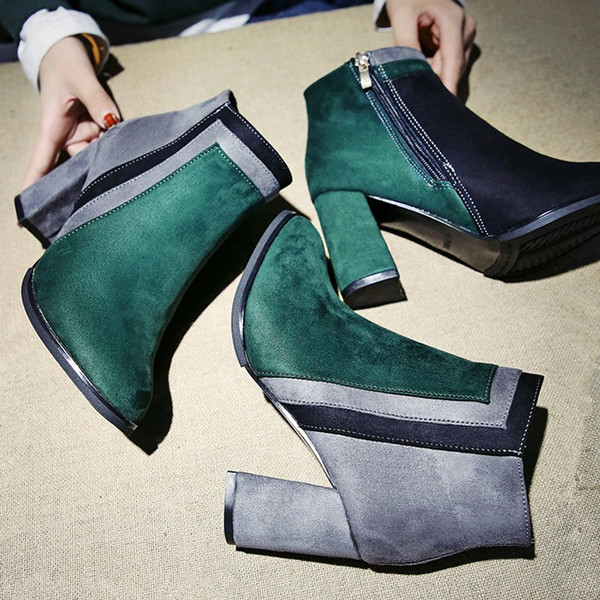 Női csizma vastag sarkú fekete és zöld színben