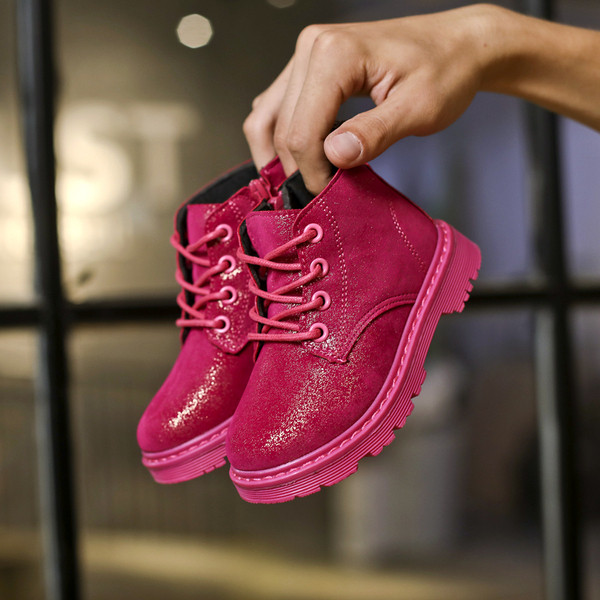 Őszi-téli gyerekcsizma lányoknak többféle színben