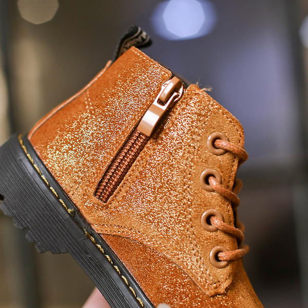 Őszi-téli gyerekcsizma lányoknak többféle színben