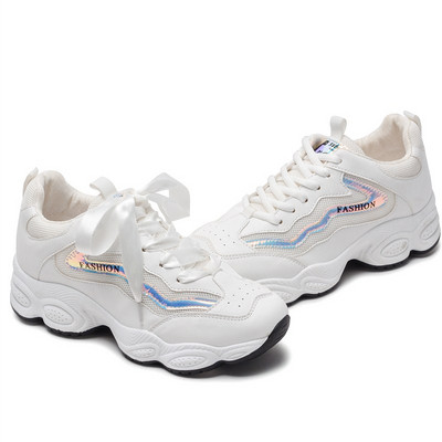 Γυναικεία κομψά αθλητικά παπούτσια σε διάφορα μοντέλα