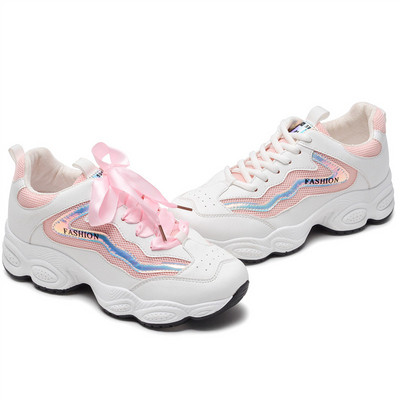 Γυναικεία κομψά αθλητικά παπούτσια σε διάφορα μοντέλα