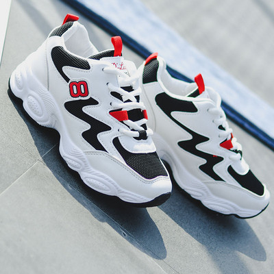 Γυναικεία κομψά αθλητικά παπούτσια σε διάφορα μοντέλα