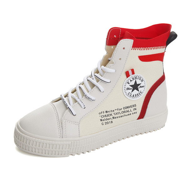 Női sport- és alkalmi tornacipő felirattal és emblémával