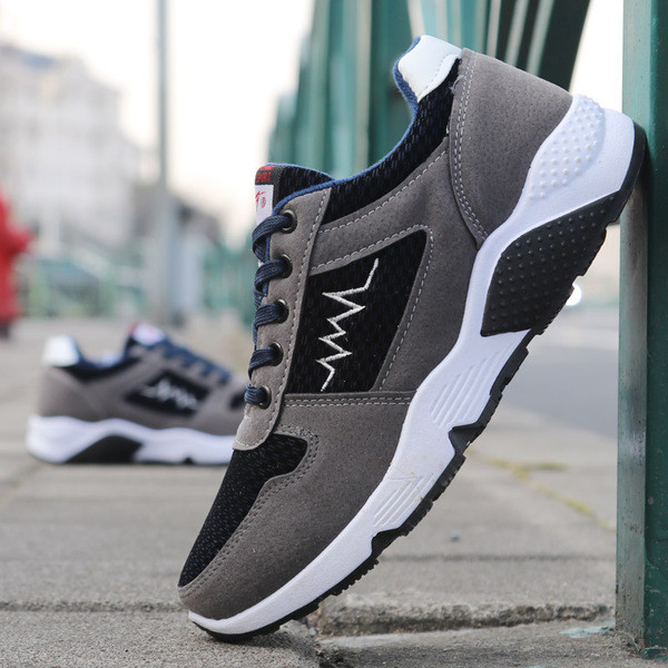 Tenisi barbati toamna-iarna in doua modele