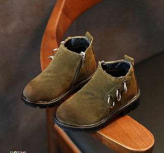 Öko velúrból készült alkalmi gyerekcsizma lányoknak fém elemmel több színben