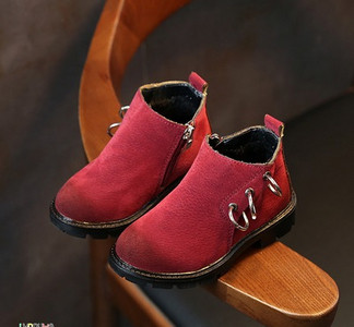 Öko velúrból készült alkalmi gyerekcsizma lányoknak fém elemmel több színben