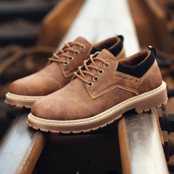 Pantofi eleganti pentru barbati din piele ecologica in patru culori