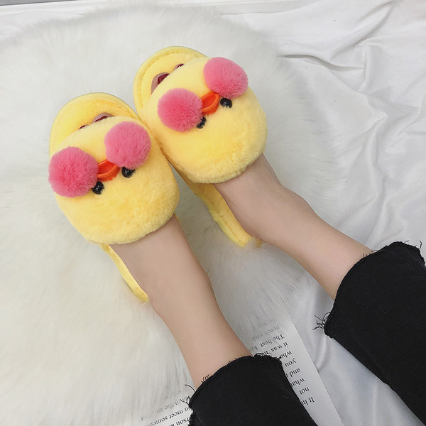 Női papucs többféle színben 3D elemmel