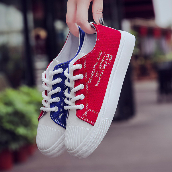 Modern női tornacipők különböző színekben