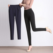 Άνετα γυναικεία παντελόνια σε μαύρο και μπλε χρώμα