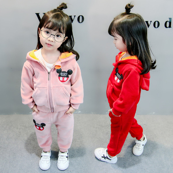 Gyermek sportkészlet lányoknak 3D díszítéssel és három színben