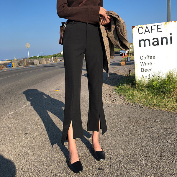 Pantaloni de dama la moda pentru femei cu picioare asimetrice in negru