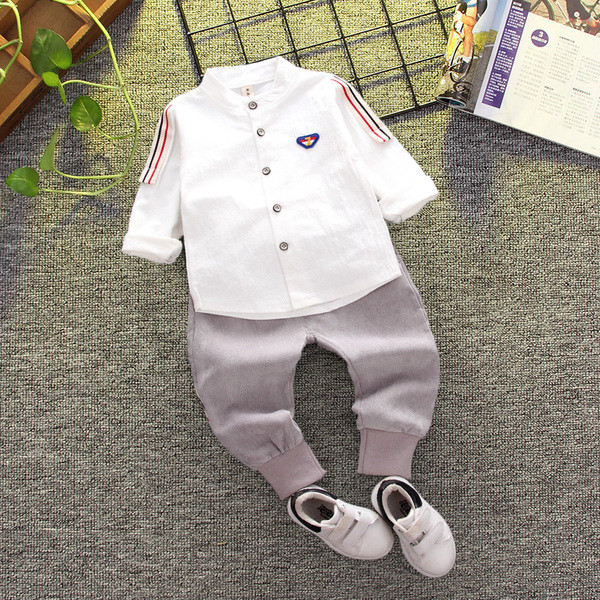 Modern háromrészes gyerekkészlet fiúknak három színben