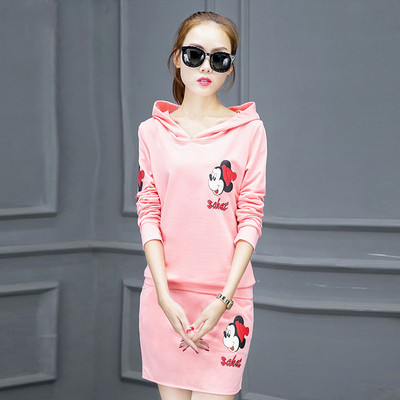 Γυναικείο σετ σε διάφορα χρώματα με εκτύπωση - μπλούζα με κουκούλα και φούστα