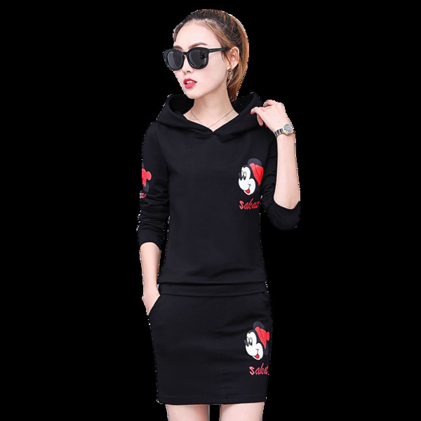 Γυναικείο σετ σε διάφορα χρώματα με εκτύπωση - μπλούζα με κουκούλα και φούστα